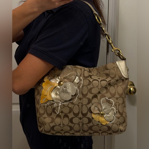 Coach Bleeker Floral Signature Carly Purse Shoulder Bag - Picture 11 of 14